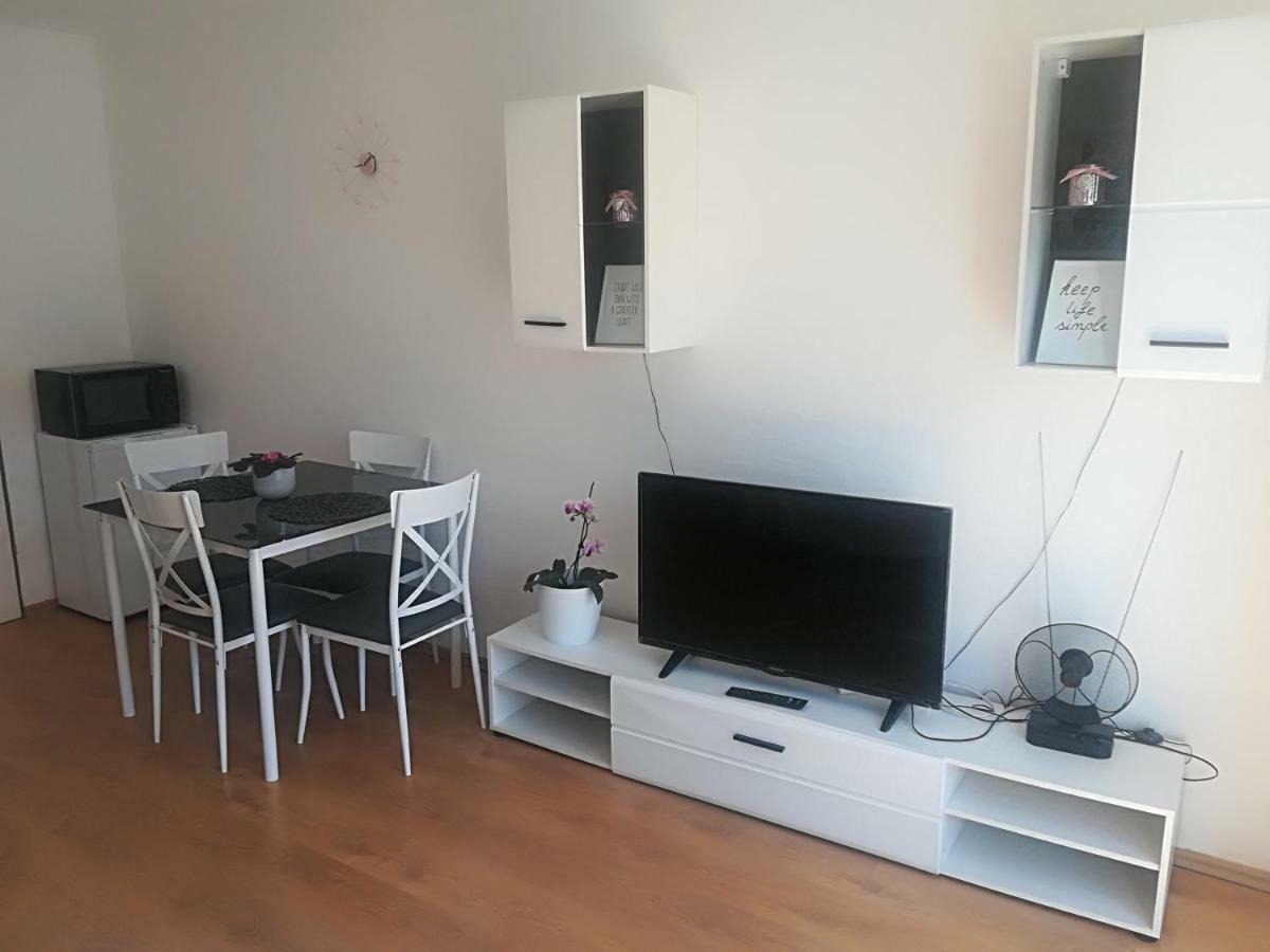 Apartman Franc ซาดาร์ ภายนอก รูปภาพ