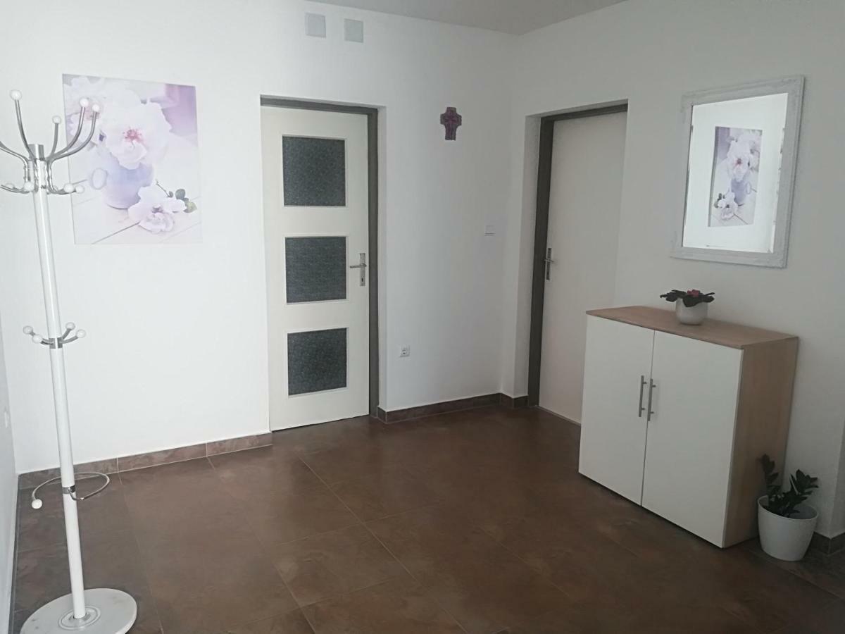 Apartman Franc ซาดาร์ ภายนอก รูปภาพ